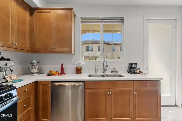 Camarillo, CA 93010,170 Sawbuck Street