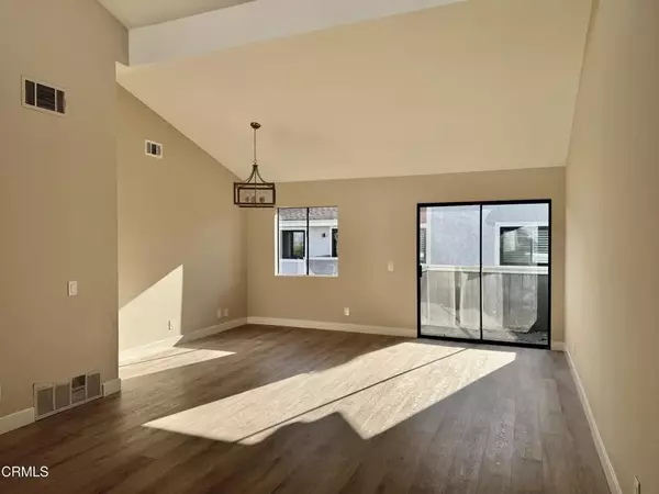 Oxnard, CA 93033,5222 Longfellow Way