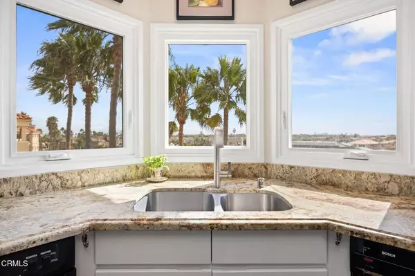 Oxnard, CA 93035,4252 Harbour Island Lane