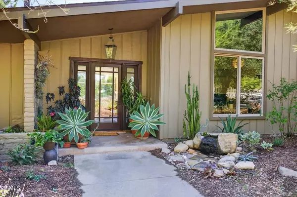 Ojai, CA 93023,810 Del Oro Drive