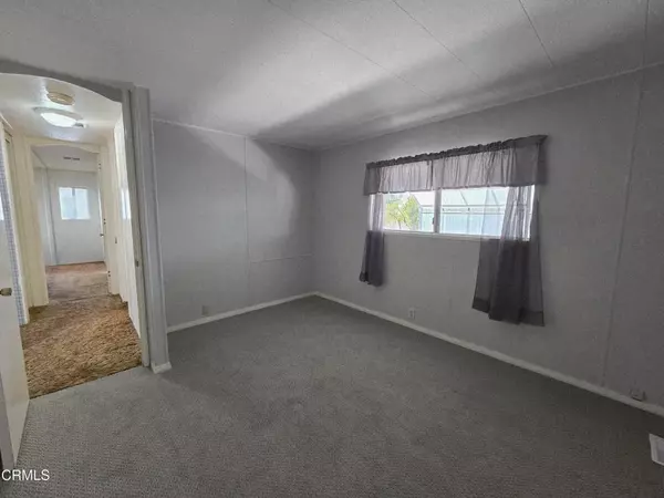 Ventura, CA 93004,86 Pansy #86