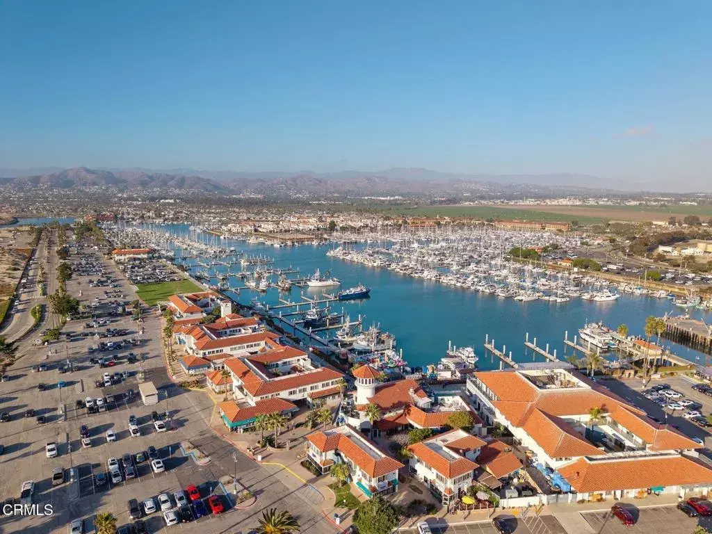 Ventura, CA 93001,1215 Anchors Way #13