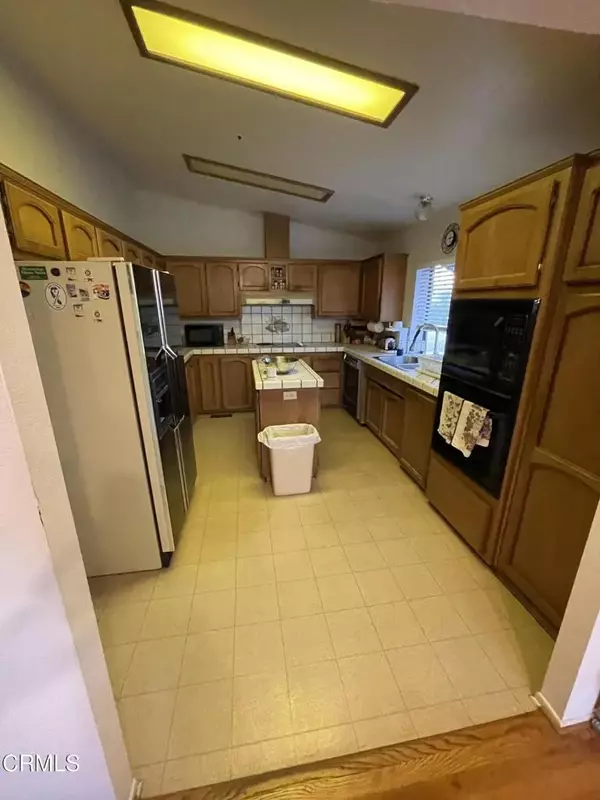 Acton, CA 93510,34853 palgrave Road