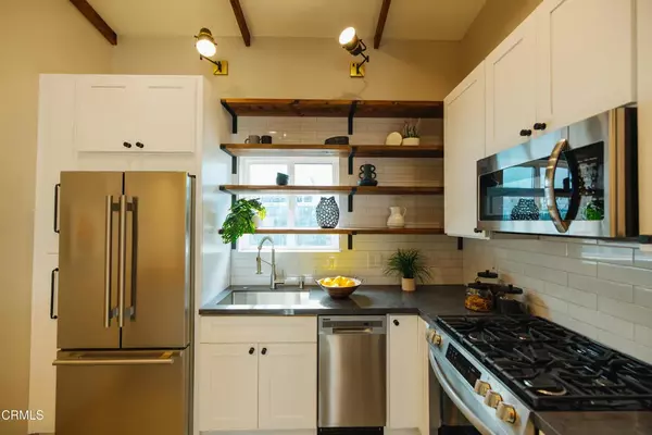 Ventura, CA 93001,187 W Park Row Avenue #102