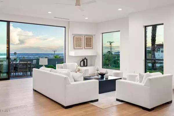 Ventura, CA 93003,890 Via Ondulando