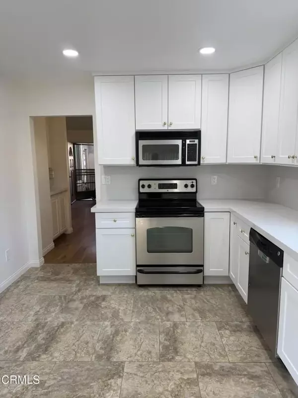 Camarillo, CA 93012,20178 Village 20