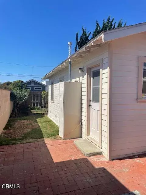 Ventura, CA 93001,208 S Pacific Avenue