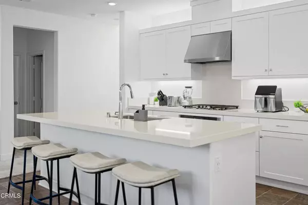 Santa Paula, CA 93060,509 snowdrop Lane