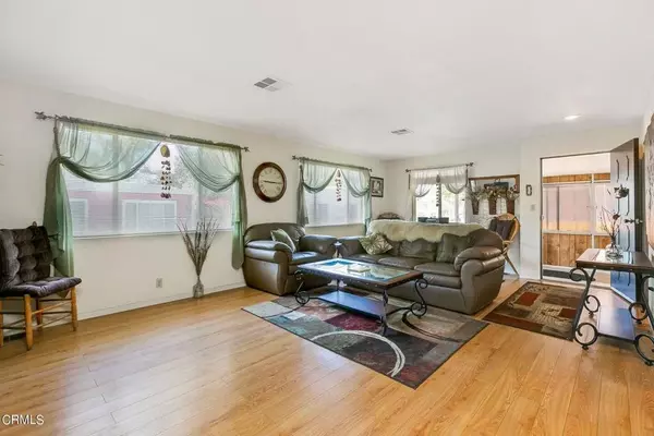 Ojai, CA 93023,1273 S Rice #100