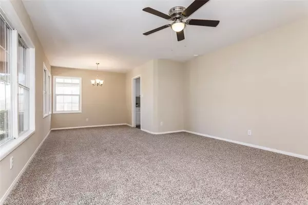 Bakersfield, CA 93301,2725 Leaf Street