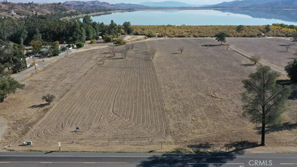 31360 Riverside Dr., Lake Elsinore, CA 92532