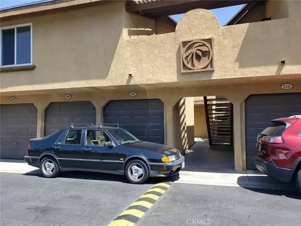 Corona, CA 92879,799 Gianni Drive #202