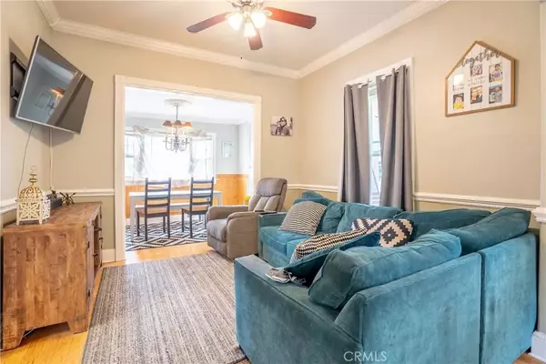 La Verne, CA 91750,2448 5th Street