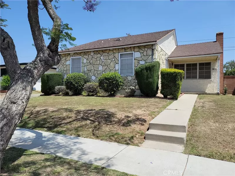 11624 Daleside Avenue, Hawthorne, CA 90250