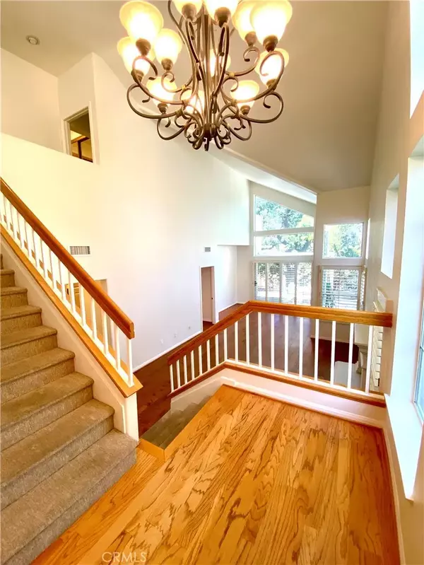 Valencia, CA 91355,24670 Brighton Drive #B