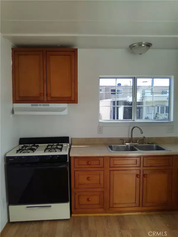 Gardena, CA 90247,13525 S Vermont #22