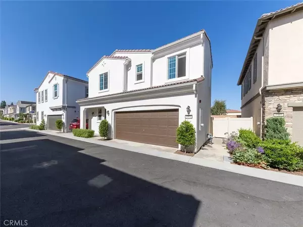 Chino, CA 91710,5373 Mariner Lane