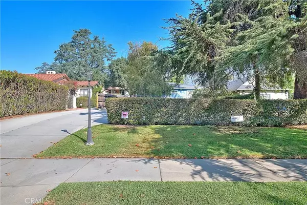 Sierra Madre, CA 91024,537 W Sierra Madre Boulevard