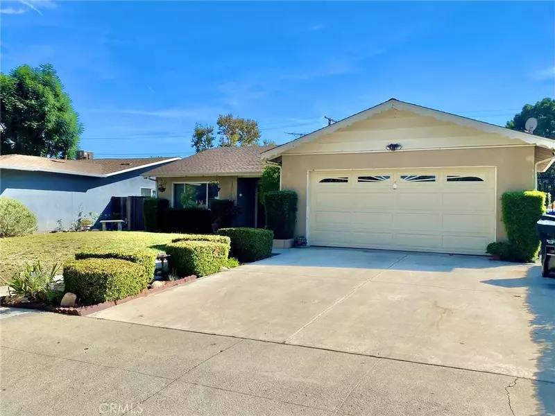 23934 Archwood Street, West Hills, CA 91307