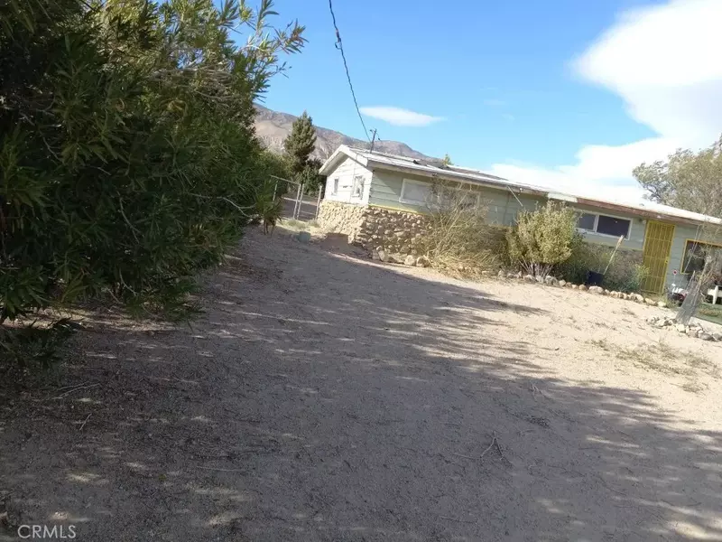 4511 Rockhouse Road, Mojave, CA 93501