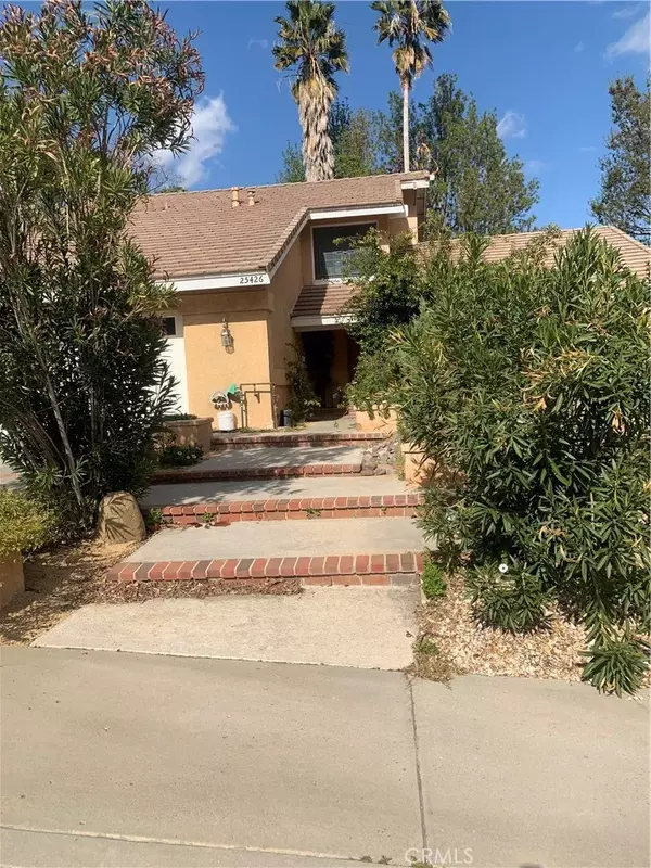 25426 Avenida Escalera, Valencia, CA 91355