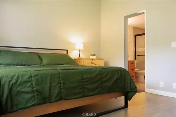Montebello, CA 90640,1725 Neil Armstrong Street #103