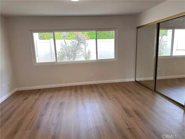 Newhall, CA 91321,26478 Oak Highland Drive