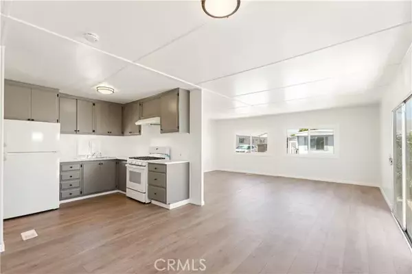 Desert Hot Springs, CA 92240,15225 Palm Drive #8