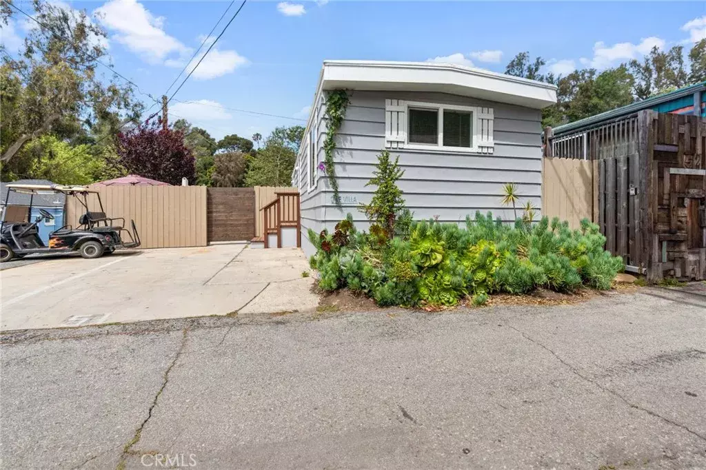 Malibu, CA 90265,28128 Pacific Coast #51