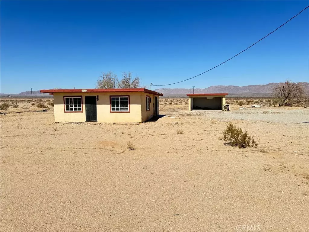 29 Palms, CA 92277,81118 Screech Owl Road
