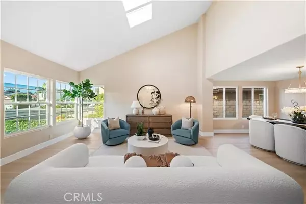 Irvine, CA 92620,11 Seville