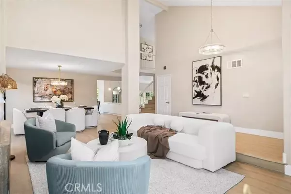 Irvine, CA 92620,11 Seville