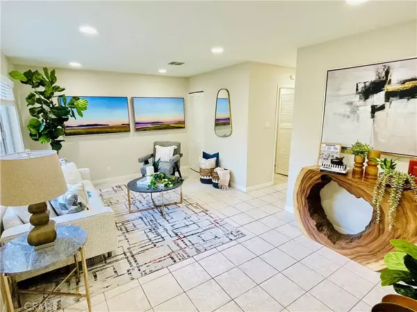 Tustin, CA 92780,1777 Mitchell Avenue #97