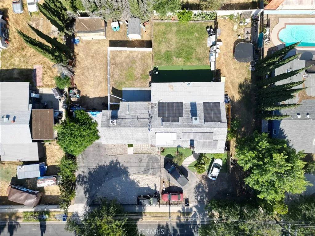 7716 Owensmouth Avenue, Canoga Park, CA 91304