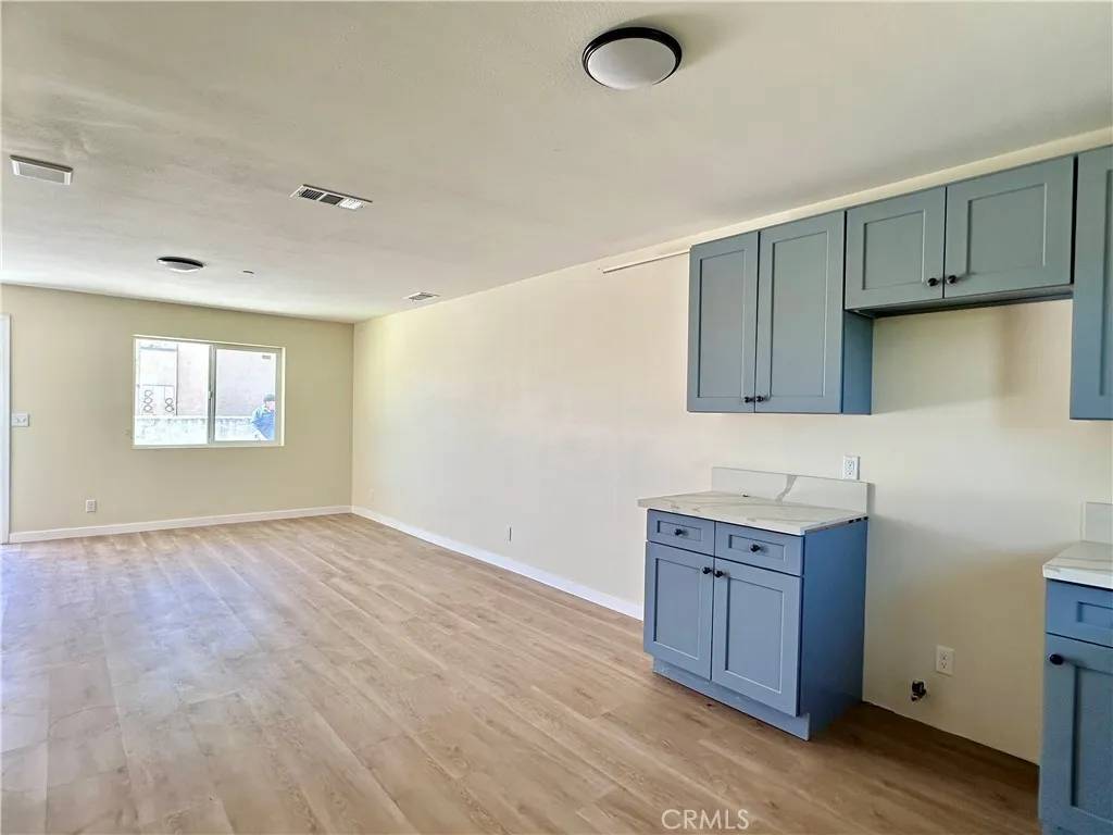 Lake Elsinore, CA 92530,108 S Lindsay St #B