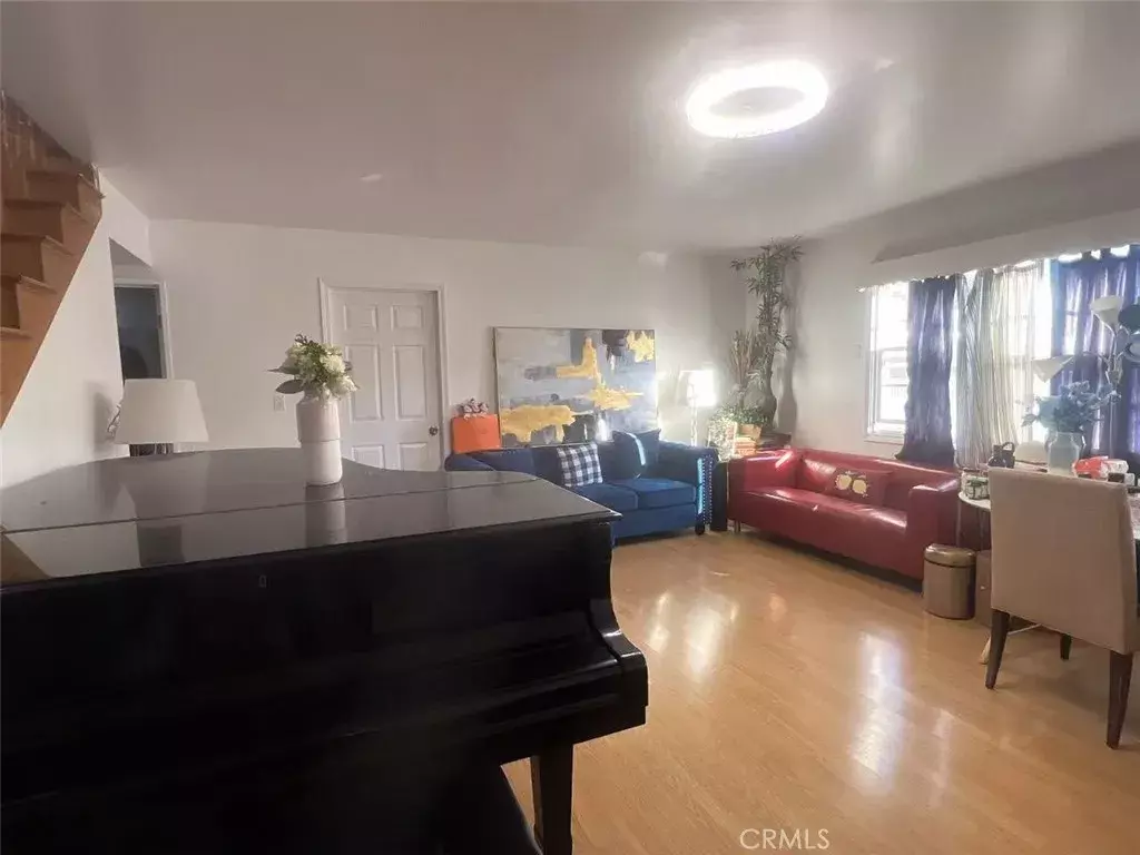 Arcadia, CA 91006,5522 Farna Avenue