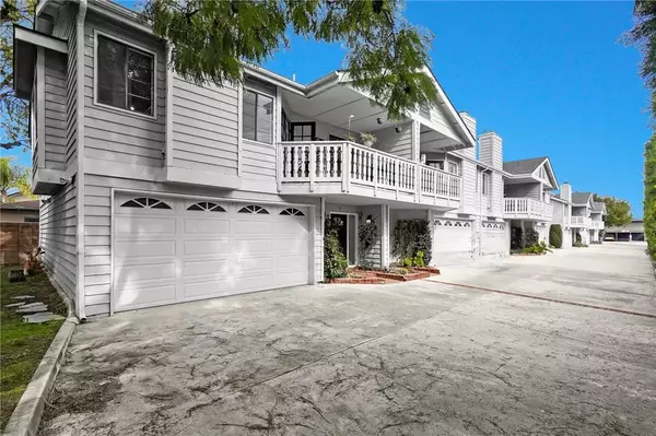 Lomita, CA 90717,26107 Oak Street #D