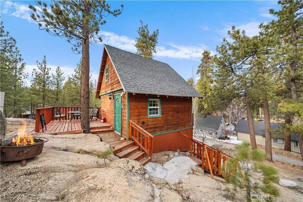 Big Bear Lake, CA 92315,831 Crescent Lane