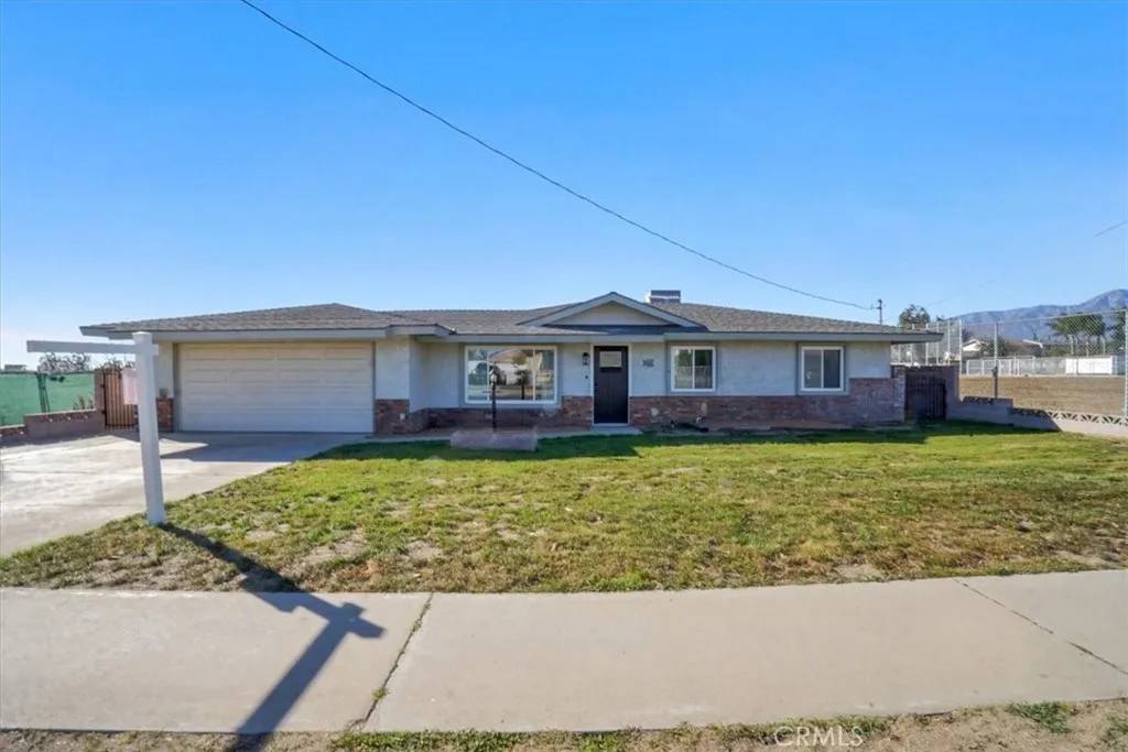 9444 Oleander Avenue, Fontana, CA 92335