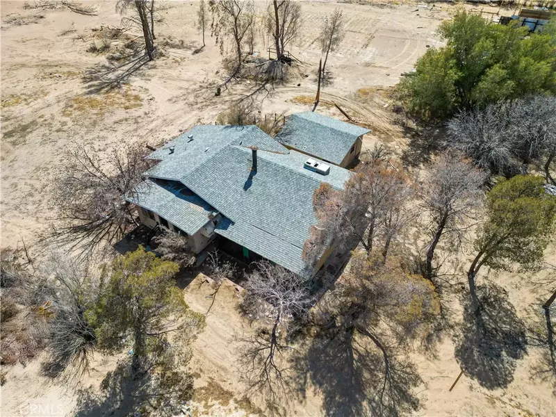 45200 Camelot Drive, Yermo, CA 92398