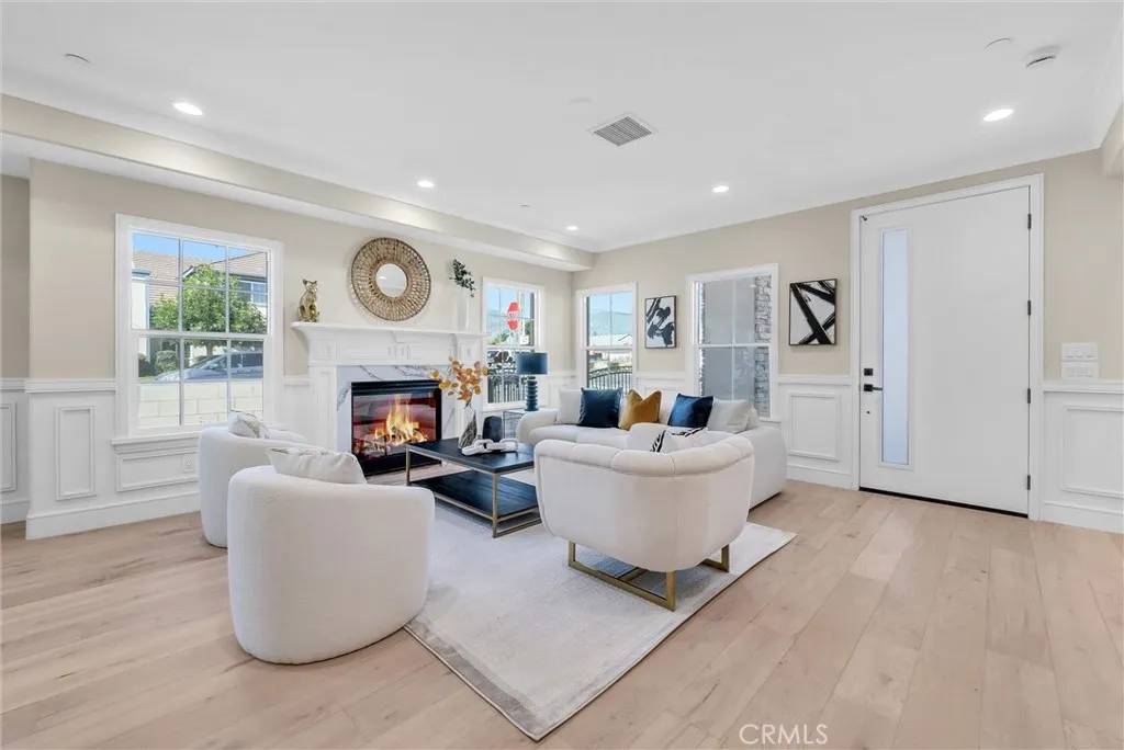 San Gabriel, CA 91775,6819 Oak Avenue