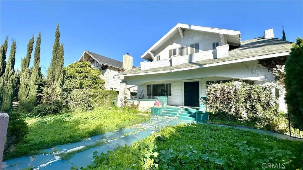 226 N Rampart Boulevard, Los Angeles, CA 90026