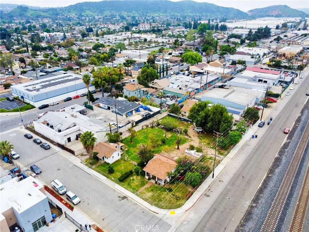 Pomona, CA 91766,115 S Myrtle Ave
