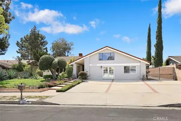 13771 De Garmo Ave, Rancho Cascades, CA 91342