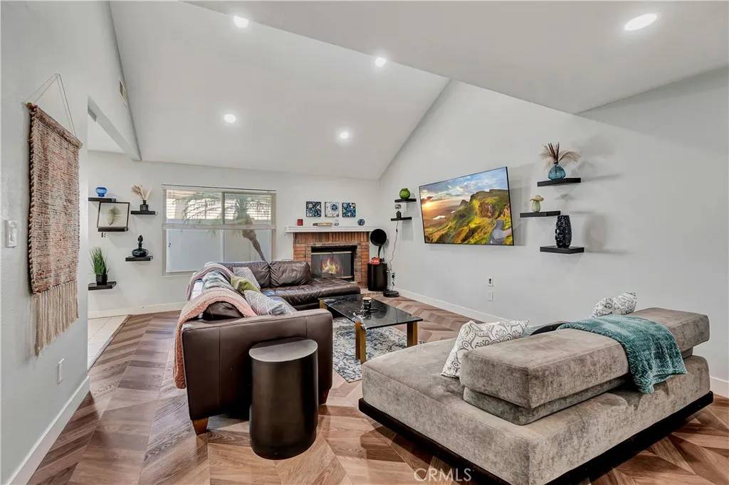 25231 Avenida Pacifica, Lake Forest, CA 92630