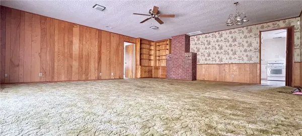 West Covina, CA 91790,740 E Barbara Avenue