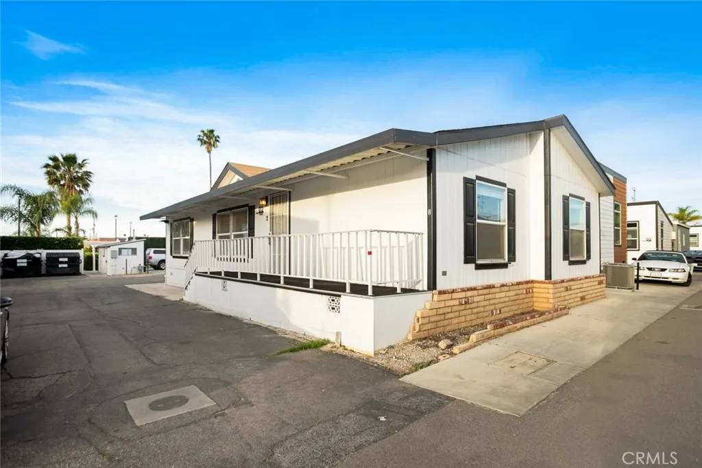 8250 Lankershim BLVD #33, North Hollywood, CA 91605