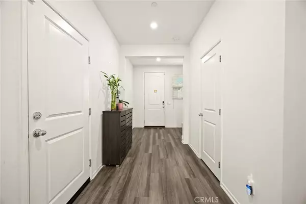 Chino, CA 91710,5373 Mariner Lane