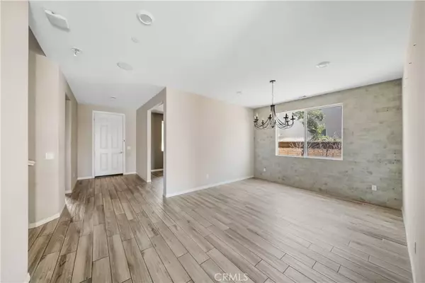 Jurupa Valley, CA 91752,11836 Crossbill Way