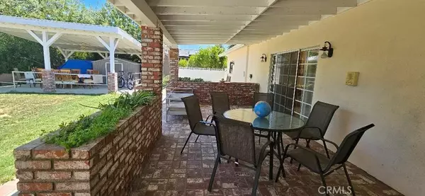 Woodland Hills, CA 91367,23511 Berdon Street